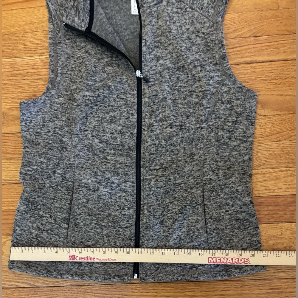 Exertek Vest Women’s XL Tan/Black Zip Front Pockets Outerwear 100% Polyester - Picture 5 of 6